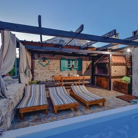 Stone Pietra Comfortable Villa Zadar